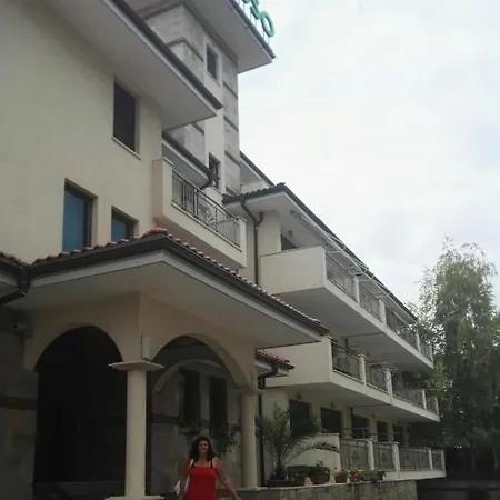 Apartamento лесо-зара студио Ravda